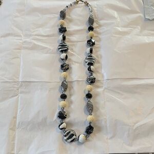 Handcrafted Costume Jewelry Elegant Black and White Beaded 30” Necklace